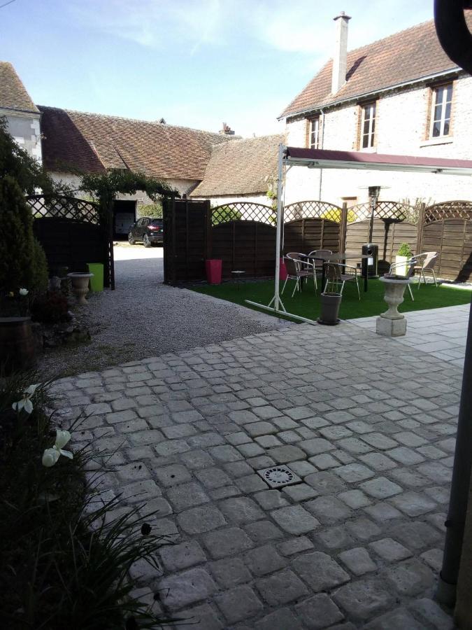 Le Lion D'Or Hotel Selles-sur-Cher Szoba fotó